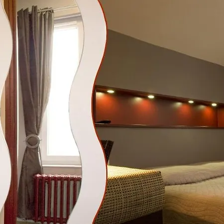 De La Boucle Otel Moisson