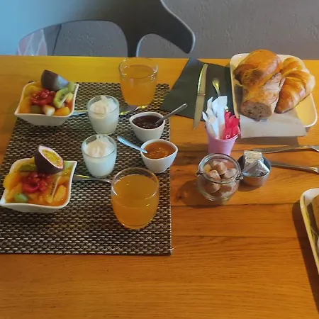 De La Boucle Otel Moisson